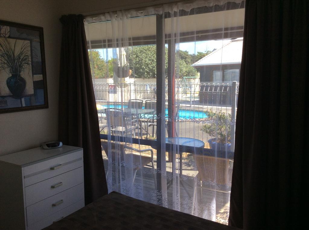 Asure Kapiti Court Motel Paraparaumu Εξωτερικό φωτογραφία